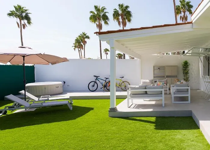 Aquarium Private Jacuzzi, 3 Bedrooms, Ac And Bikes