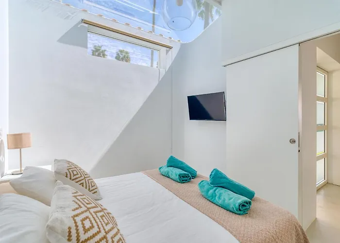 Aquarium Private Jacuzzi, 3 Bedrooms, Ac And Bikes Appartement *